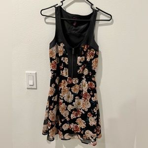 Material Girl Dress Size Small